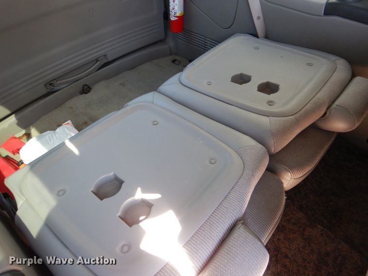 image for item JS9551 2004 Chevrolet Venture  van