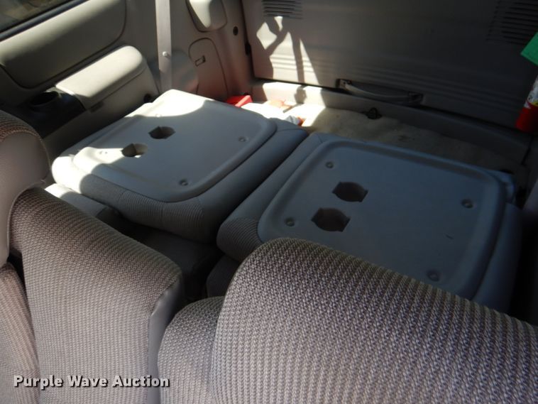 image for item JS9551 2004 Chevrolet Venture  van