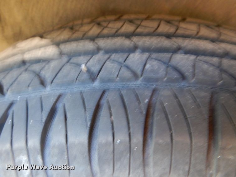 image for item JS9551 2004 Chevrolet Venture  van