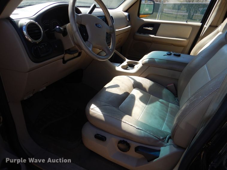 image for item JS9552 2003 Ford Expedition Eddie Bauer  SUV