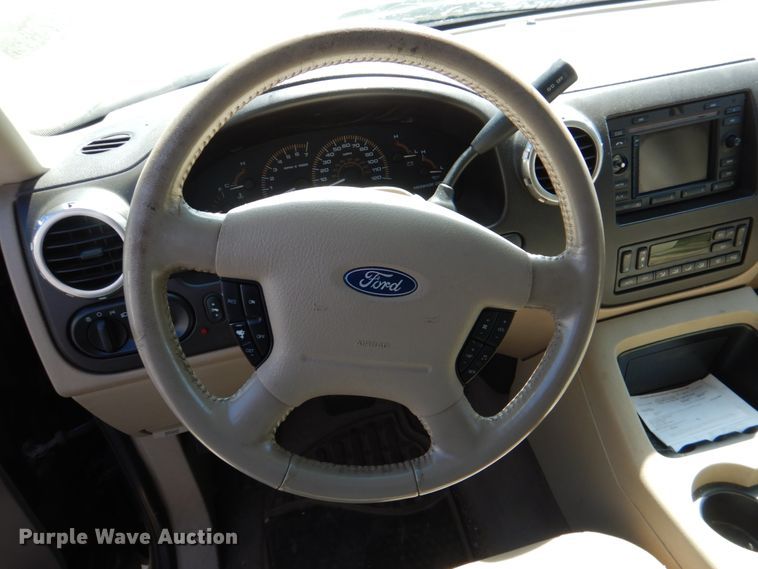 image for item JS9552 2003 Ford Expedition Eddie Bauer  SUV