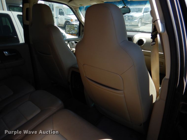 image for item JS9552 2003 Ford Expedition Eddie Bauer  SUV