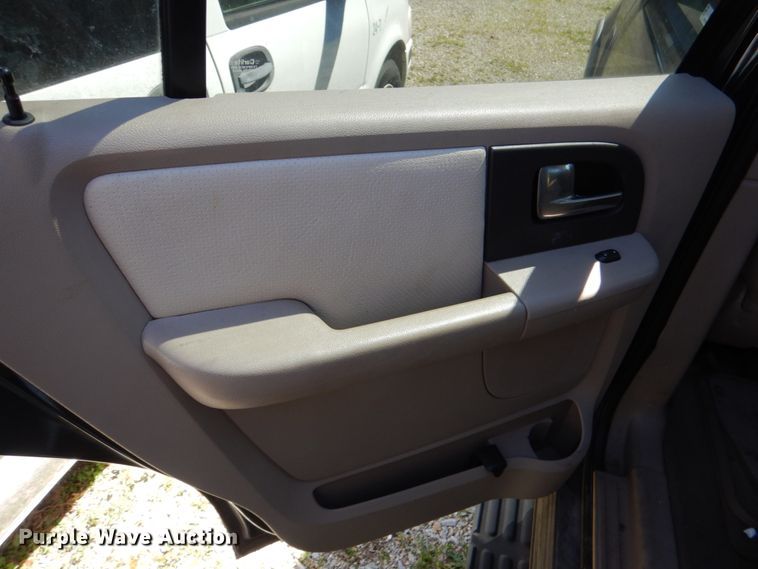 image for item JS9552 2003 Ford Expedition Eddie Bauer  SUV