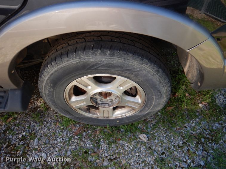 image for item JS9552 2003 Ford Expedition Eddie Bauer  SUV