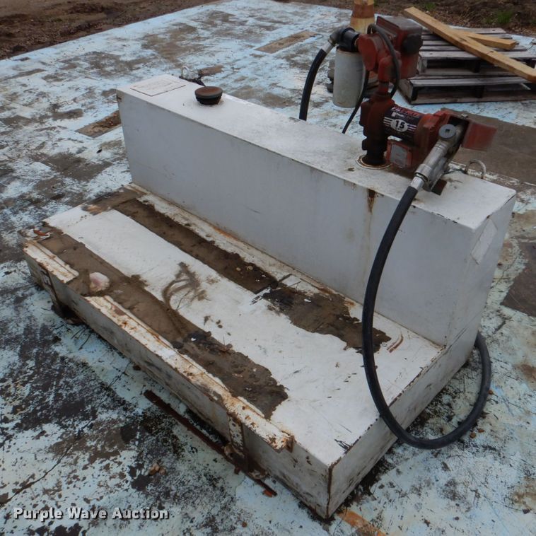 image for item JS9559 Delta Consolidation 480000  L-shaped auxiliary fuel tank