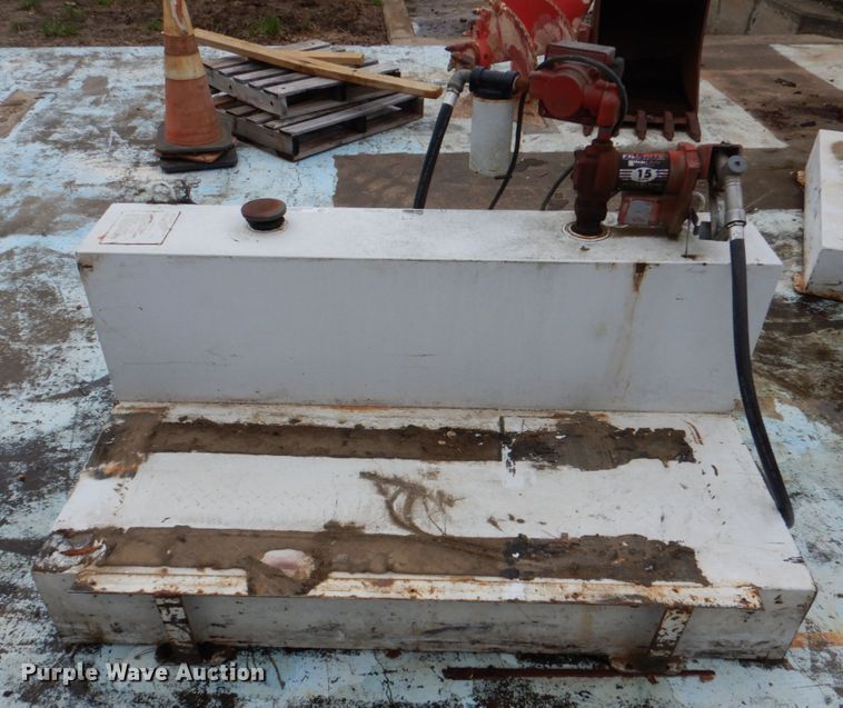 image for item JS9559 Delta Consolidation 480000  L-shaped auxiliary fuel tank