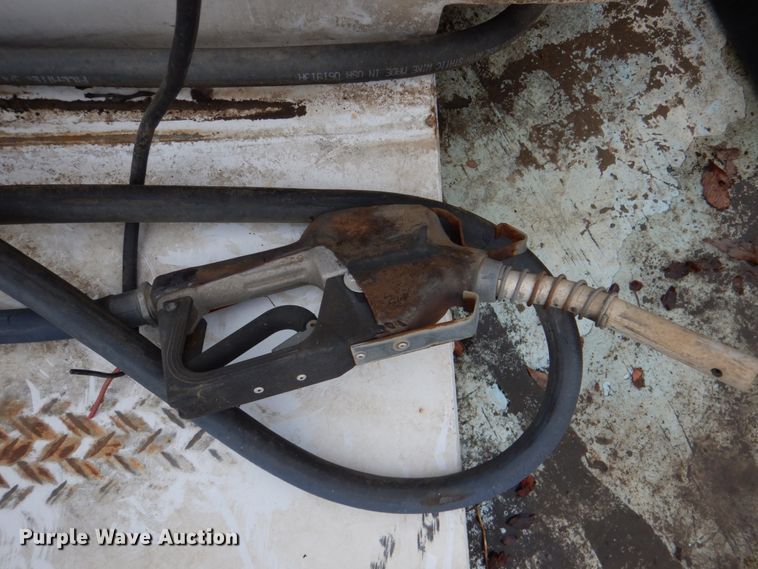 image for item JS9560 Delta Consolidation 4498000  L-shaped auxiliary fuel tank