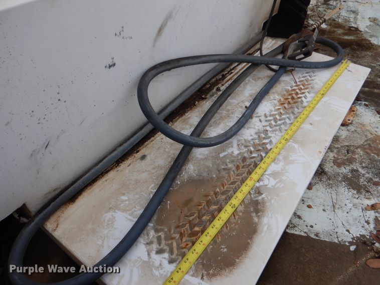 image for item JS9560 Delta Consolidation 4498000  L-shaped auxiliary fuel tank