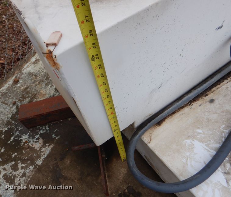 image for item JS9560 Delta Consolidation 4498000  L-shaped auxiliary fuel tank