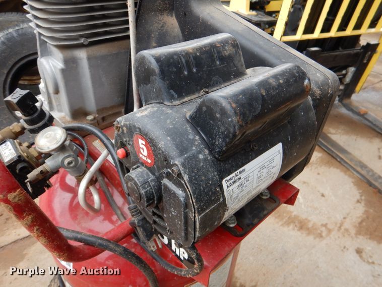 image for item JS9561 Magnaforce  air compressor