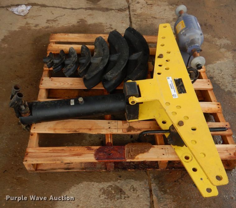 image for item JS9563 Pipe bender