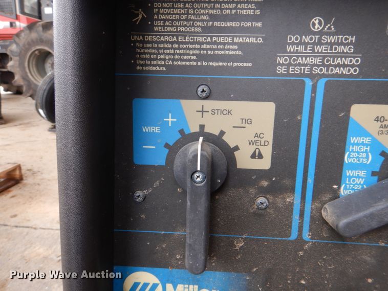 image for item JS9566 Miller Bobcat 250  welder/generator