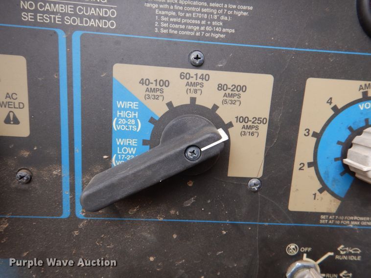 image for item JS9566 Miller Bobcat 250  welder/generator