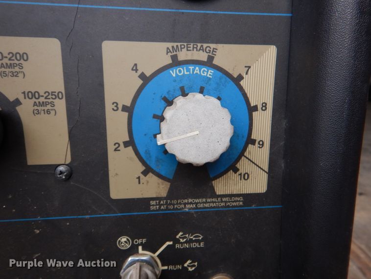 image for item JS9566 Miller Bobcat 250  welder/generator