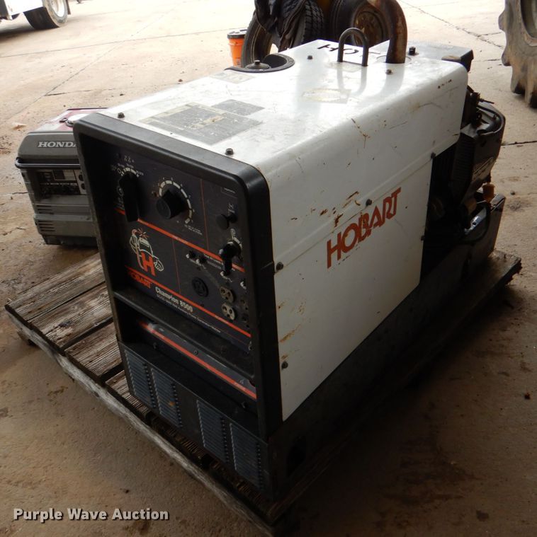 image for item JS9567 Hobart 8500  welder/generator