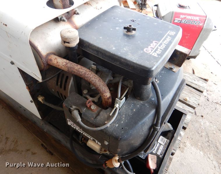 image for item JS9567 Hobart 8500  welder/generator