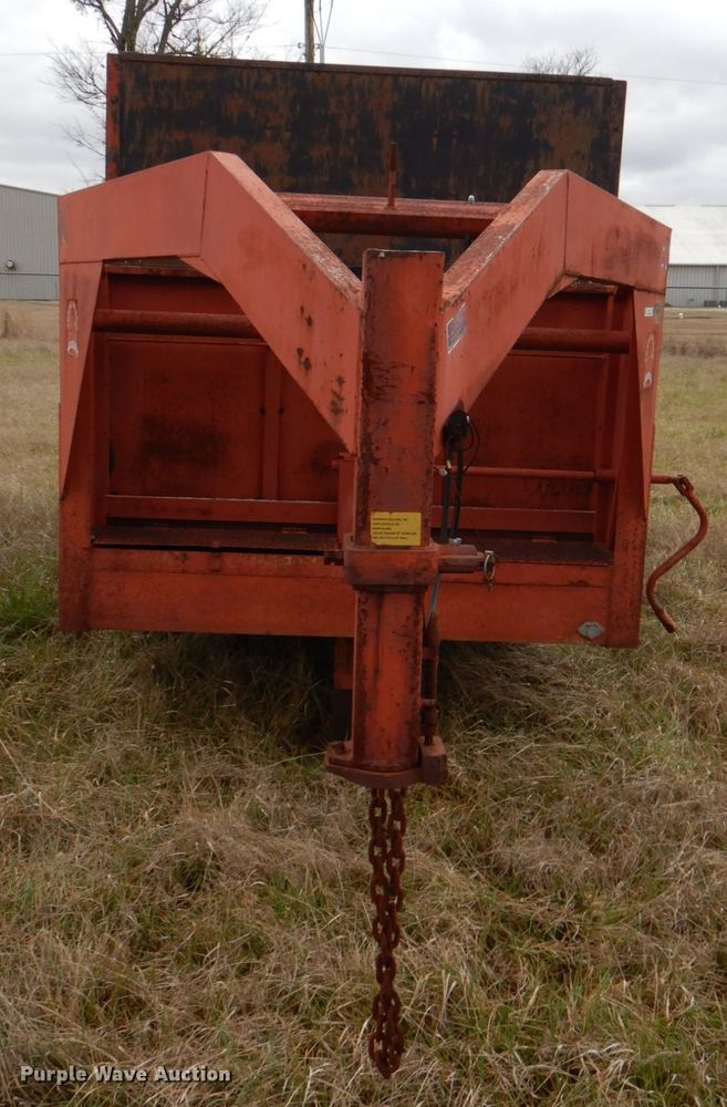 image for item JS9570 1997 Texas Bragg 6X12 GN  dump trailer