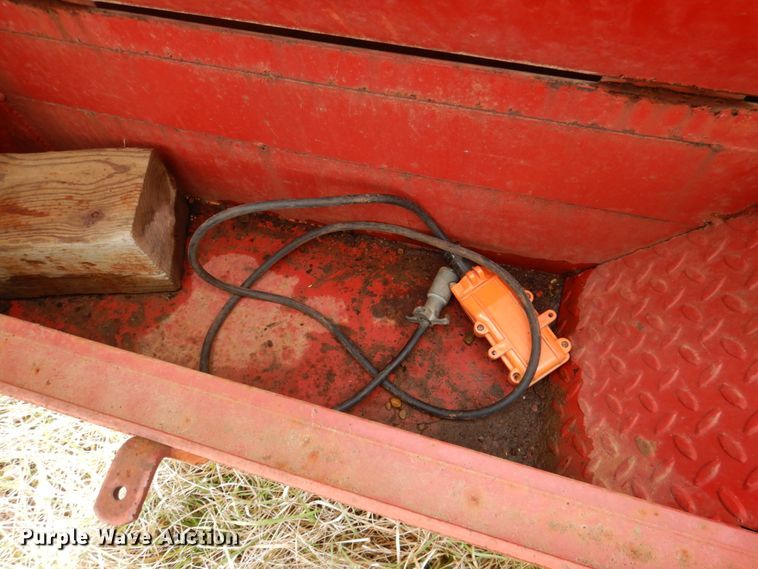 image for item JS9570 1997 Texas Bragg 6X12 GN  dump trailer