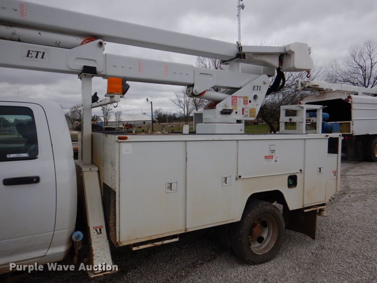 image for item JS9578 2011 Dodge Ram 2500HD  bucket truck