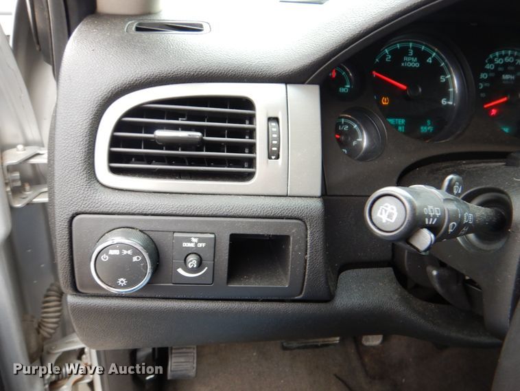 image for item JS9580 2010 Chevrolet Suburban  SUV