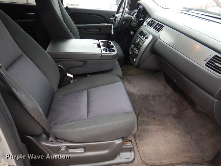 image for item JS9580 2010 Chevrolet Suburban  SUV