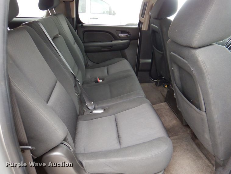 image for item JS9580 2010 Chevrolet Suburban  SUV