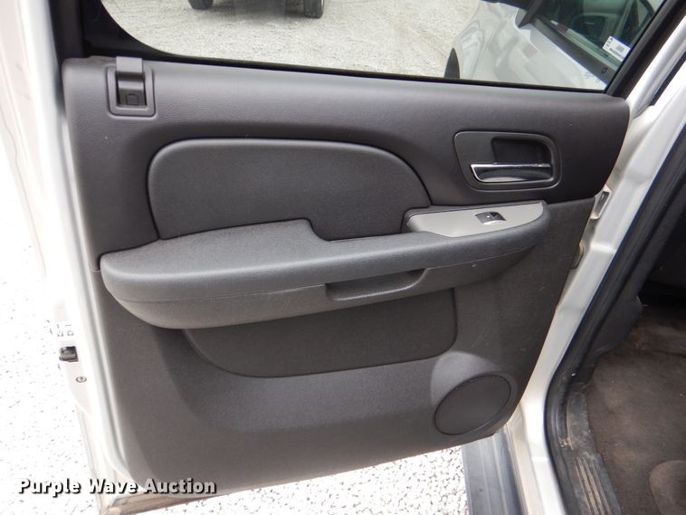 image for item JS9580 2010 Chevrolet Suburban  SUV