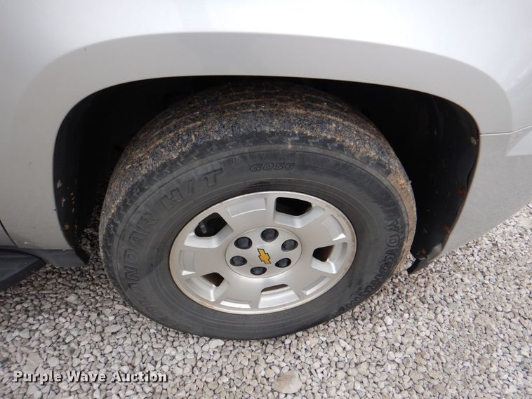 image for item JS9580 2010 Chevrolet Suburban  SUV