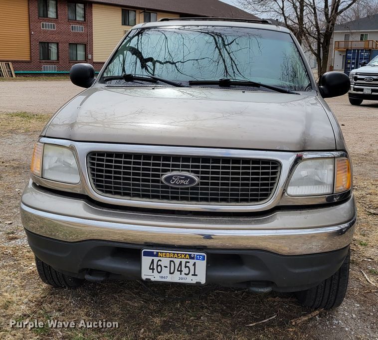image for item JY9230 2001 Ford Expedition XLT  SUV