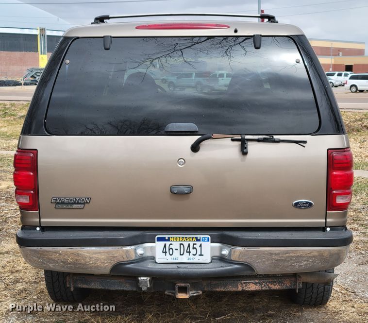 image for item JY9230 2001 Ford Expedition XLT  SUV