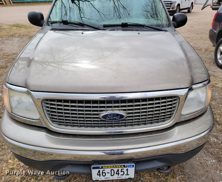 image for item JY9230 2001 Ford Expedition XLT  SUV