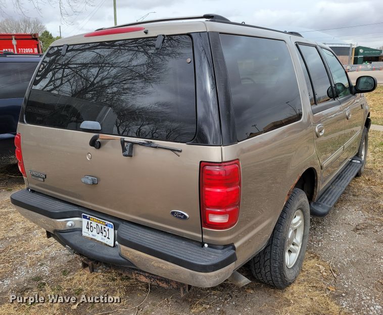 image for item JY9230 2001 Ford Expedition XLT  SUV