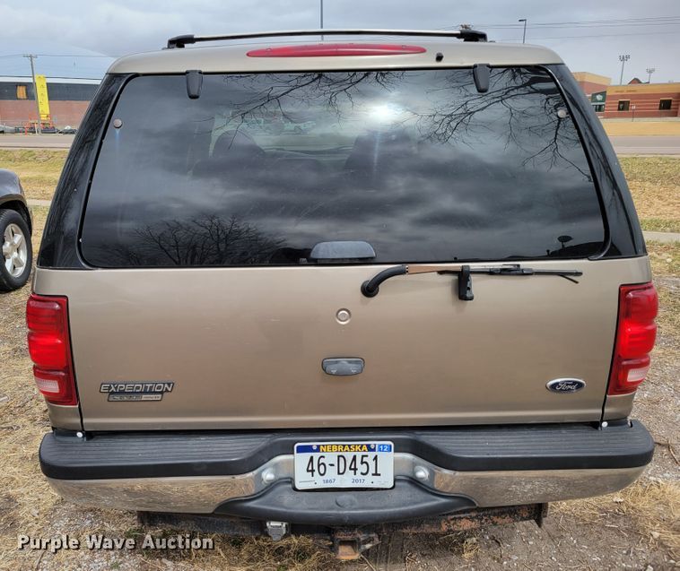 image for item JY9230 2001 Ford Expedition XLT  SUV
