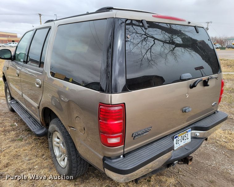 image for item JY9230 2001 Ford Expedition XLT  SUV