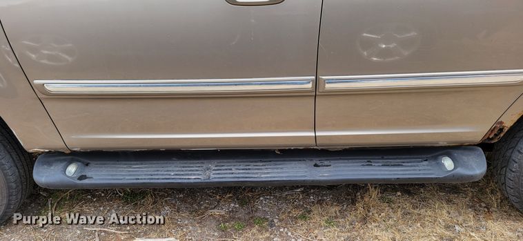 image for item JY9230 2001 Ford Expedition XLT  SUV