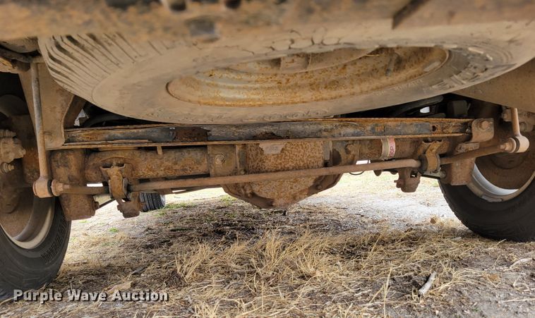 image for item JY9230 2001 Ford Expedition XLT  SUV