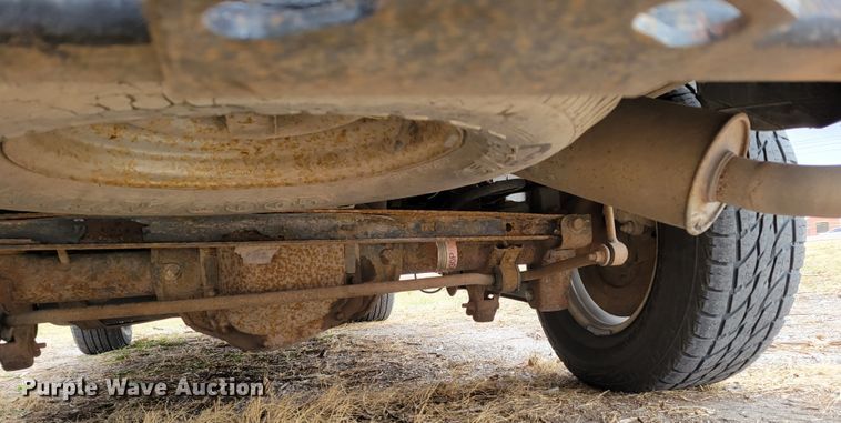 image for item JY9230 2001 Ford Expedition XLT  SUV