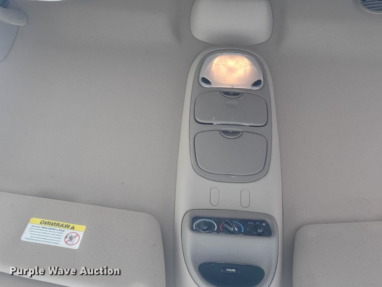 image for item JY9230 2001 Ford Expedition XLT  SUV