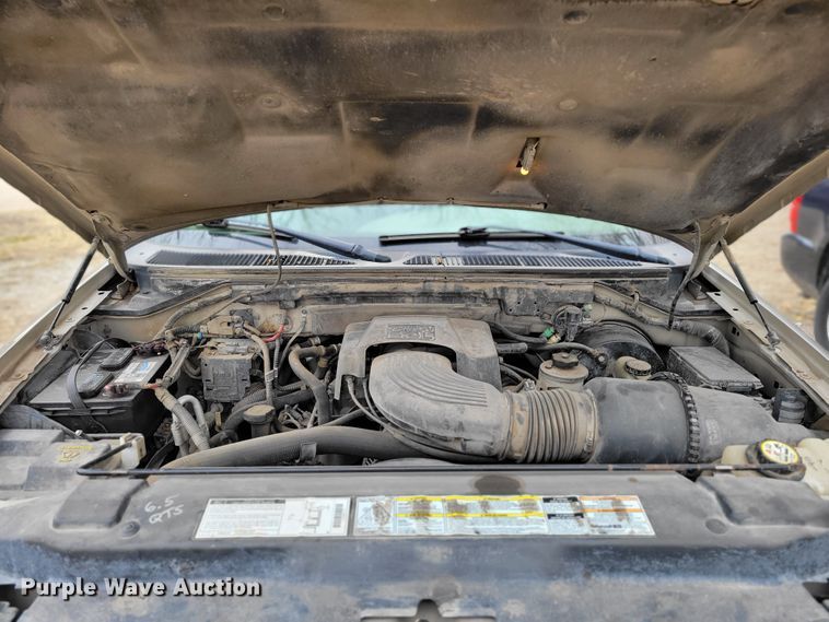 image for item JY9230 2001 Ford Expedition XLT  SUV