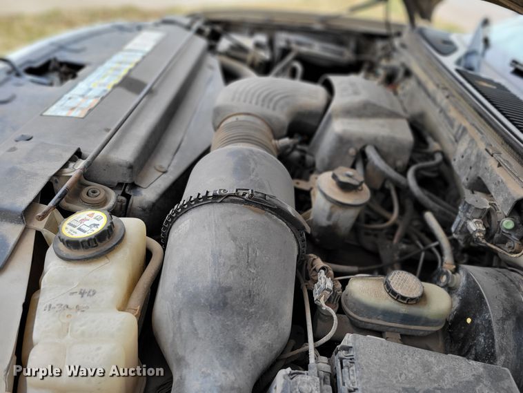 image for item JY9230 2001 Ford Expedition XLT  SUV