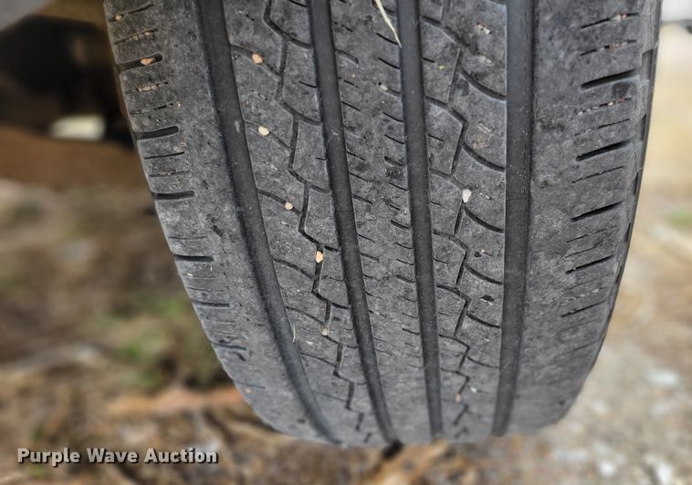 image for item JY9230 2001 Ford Expedition XLT  SUV