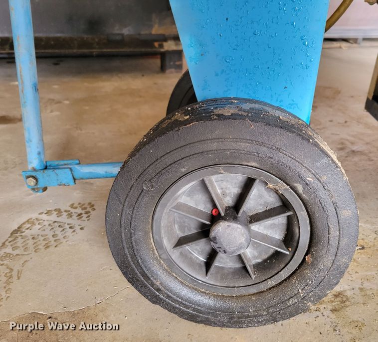 image for item JY9231 Versa 200C  pressure washer