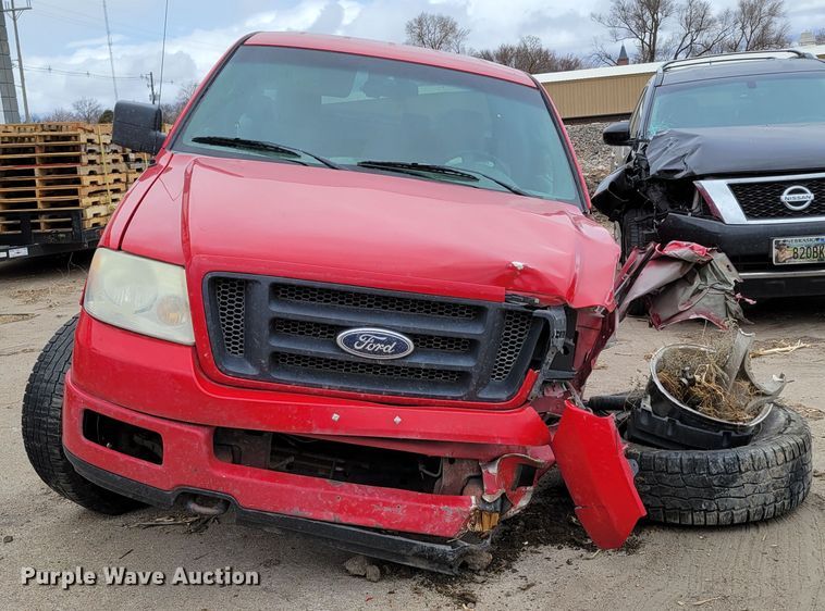 image for item JY9236 2005 Ford F150  SuperCab pickup truck