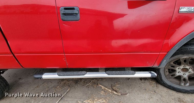 image for item JY9236 2005 Ford F150  SuperCab pickup truck