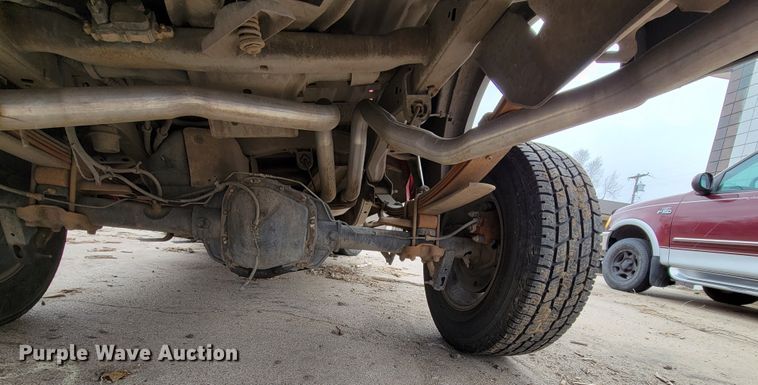 image for item JY9236 2005 Ford F150  SuperCab pickup truck