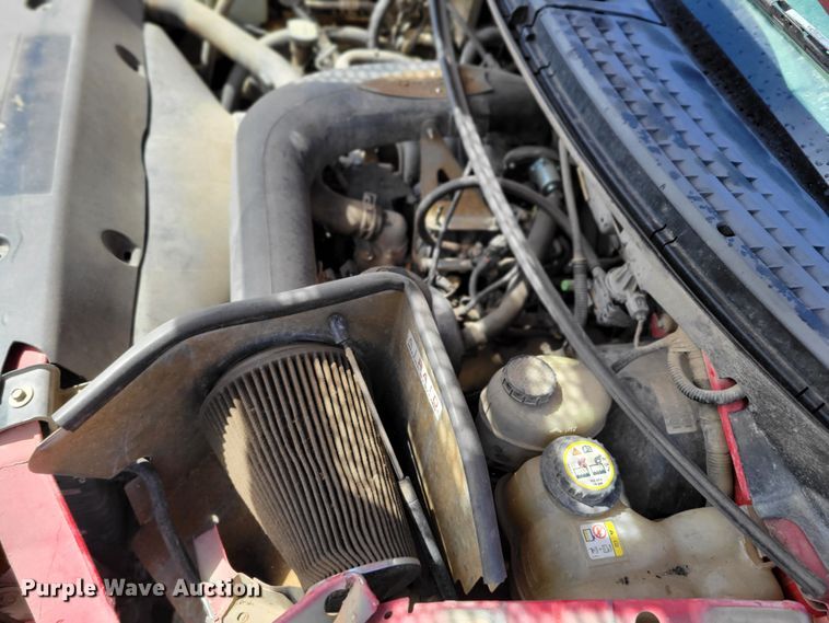 image for item JY9236 2005 Ford F150  SuperCab pickup truck