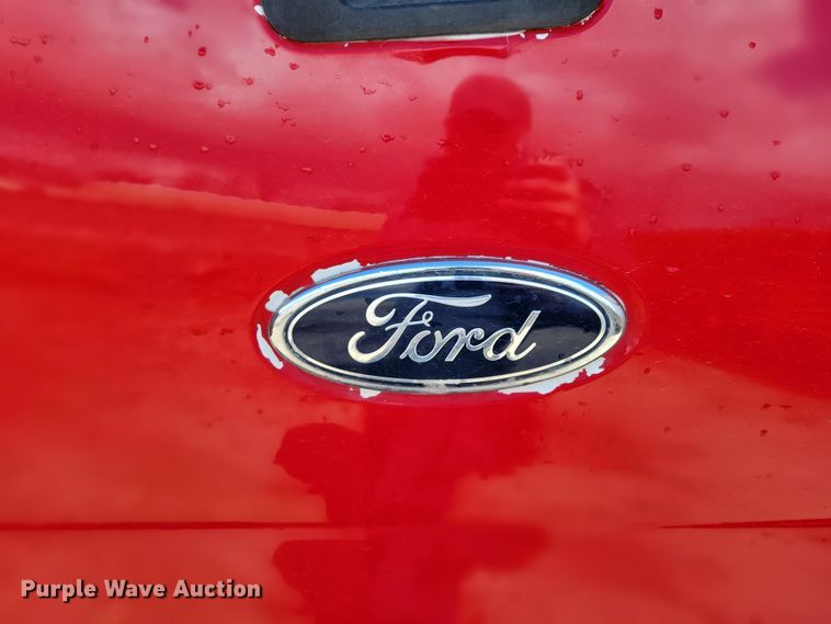 image for item JY9236 2005 Ford F150  SuperCab pickup truck