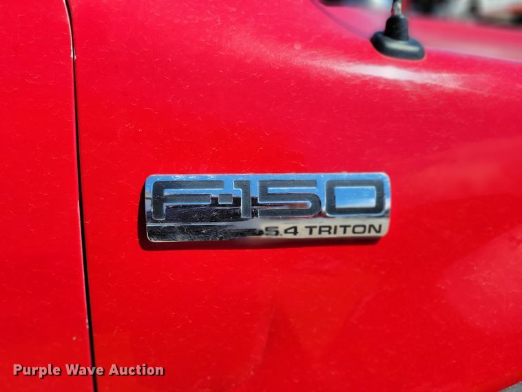 image for item JY9236 2005 Ford F150  SuperCab pickup truck