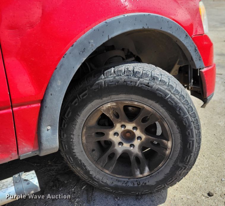 image for item JY9236 2005 Ford F150  SuperCab pickup truck