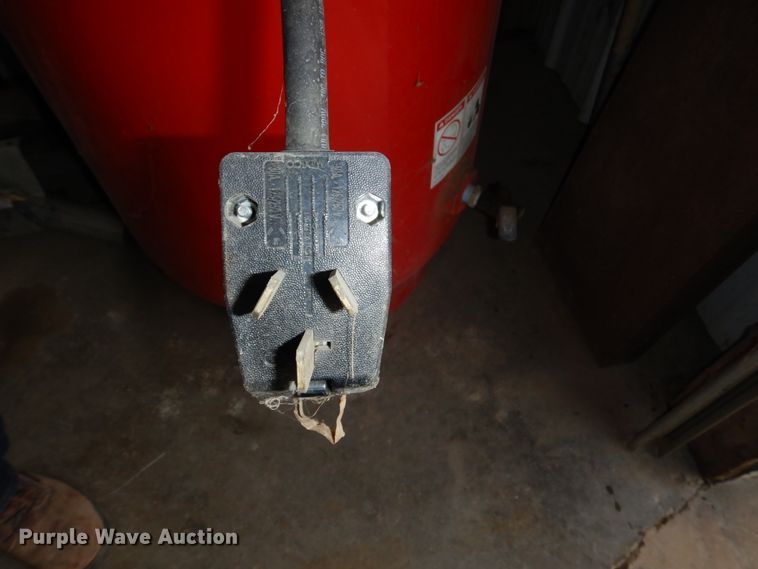 image for item JY9259 (2) air compressors